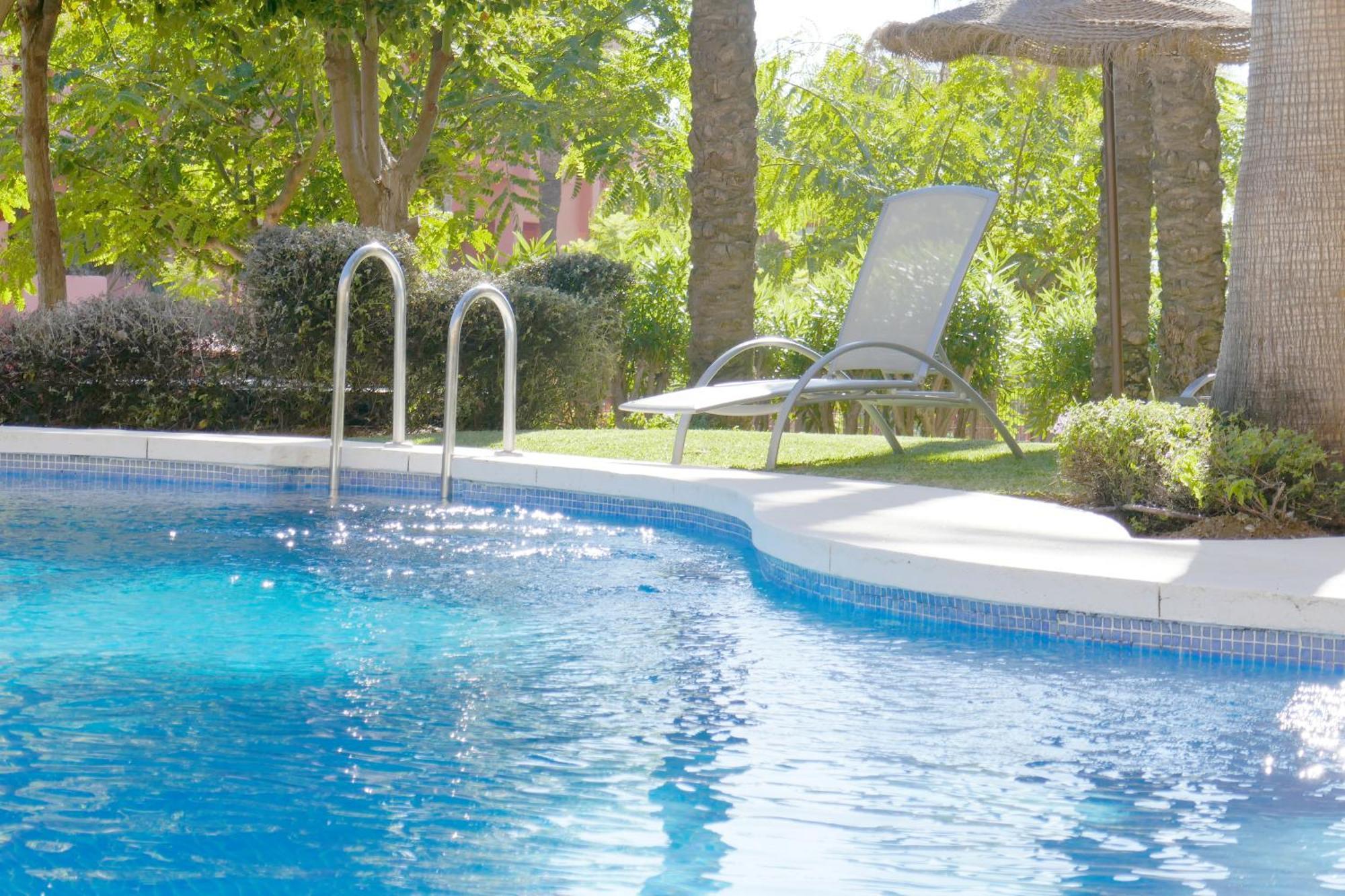 Salinas. Apartment For 4. Terrace/Parking/Pools/Gym/4Mins Beach Εστεπόνα Εξωτερικό φωτογραφία