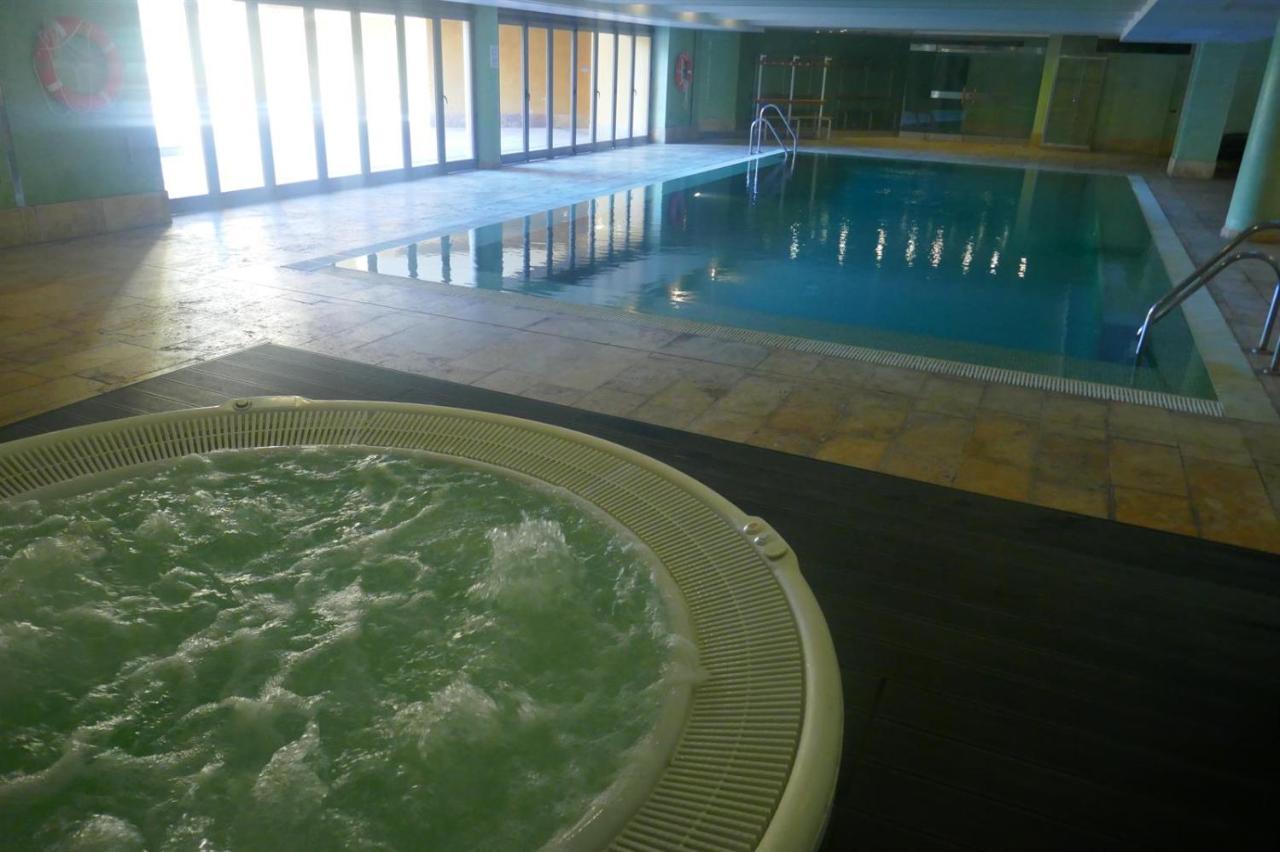 Salinas. Apartment For 4. Terrace/Parking/Pools/Gym/4Mins Beach Εστεπόνα Εξωτερικό φωτογραφία